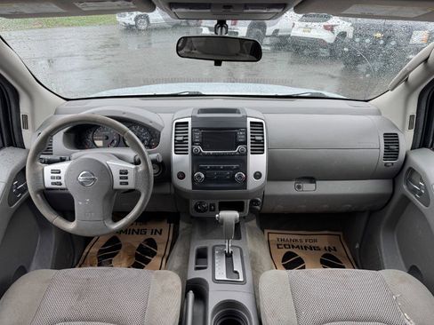 Used 2017 Nissan Frontier SV image 20