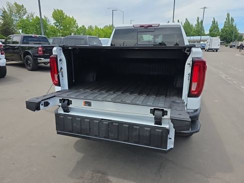 Used 2023 GMC Sierra 1500 AT4X AWD/4WD image 12