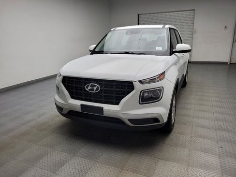 Used 2021 Hyundai Venue SE FWD image 15