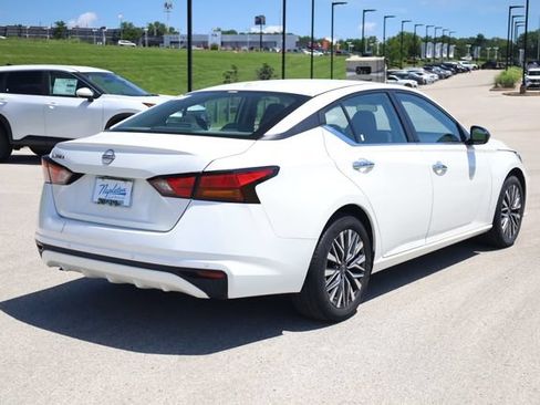 Used 2025 Nissan Altima 2.5 SV FWD image 6