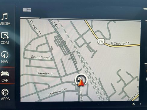 Used 2021 BMW X7 xDrive40i w/ Premium Package image 9