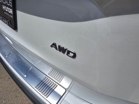Used 2024 Nissan Rogue S AWD/4WD image 11