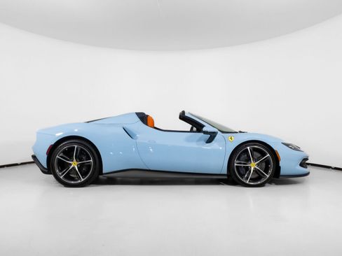 Used 2024 Ferrari 296 GTS RWD image 10