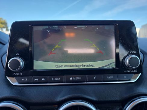 Used 2022 Nissan Sentra S image 19