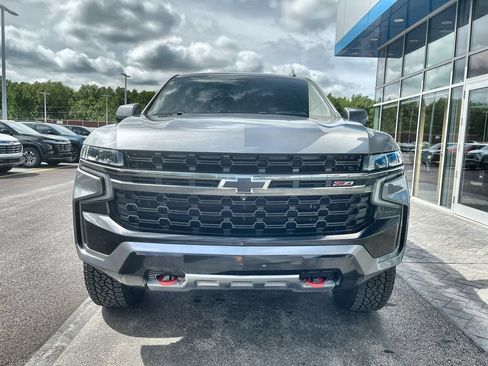 Used 2021 Chevrolet Tahoe Z71 w/ Luxury Package AWD/4WD image 32