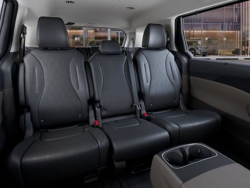 New 2026 Kia Carnival EX FWD image 16
