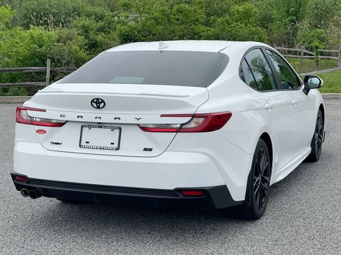 Certified 2025 Toyota Camry SE FWD image 15