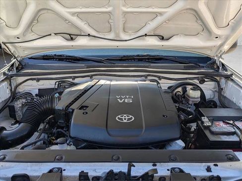 Used 2011 Toyota Tacoma 4x4 Double Cab image 19