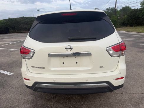 Used 2015 Nissan Pathfinder SL image 7