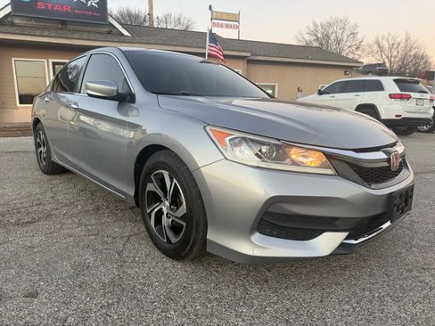 Used 2016 Honda Accord LX image 1