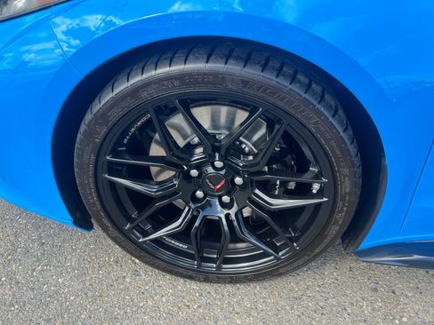 Used 2023 Chevrolet Corvette Z06 w/ Stealth Interior Trim Package RWD image 17