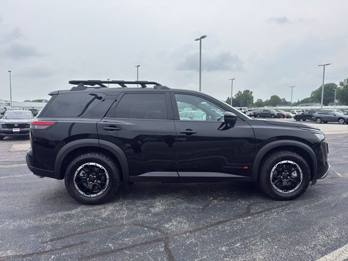 Certified 2026 Nissan Pathfinder Rock Creek AWD/4WD image 4