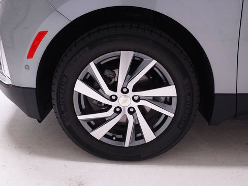 Used 2024 Chevrolet Equinox Premier FWD image 38