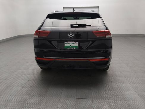 Used 2022 Volkswagen Atlas Cross Sport SE FWD image 7