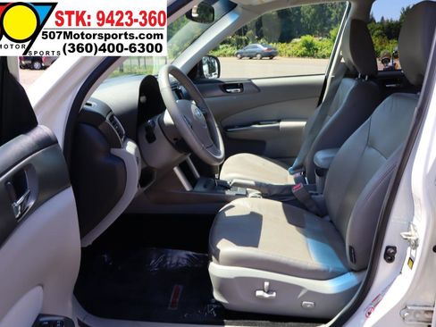 Used 2011 Subaru Forester 2.5X Touring w/ Popular Equipment Group 4B AWD/4WD image 12