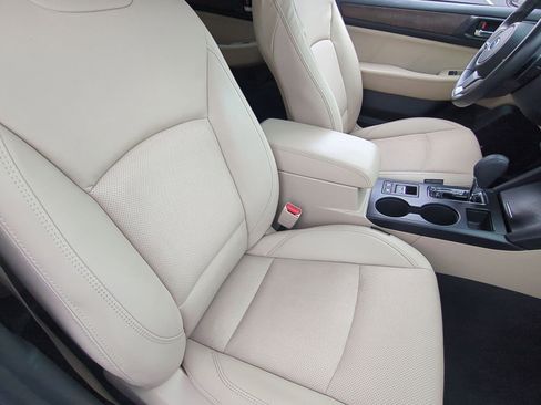 Used 2018 Subaru Outback 2.5i Limited image 33