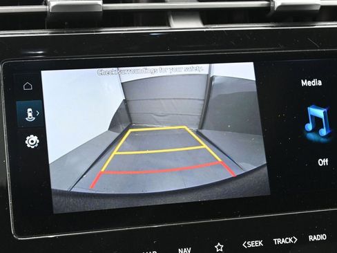 Used 2024 Hyundai Santa Cruz SEL w/ Activity Package image 13