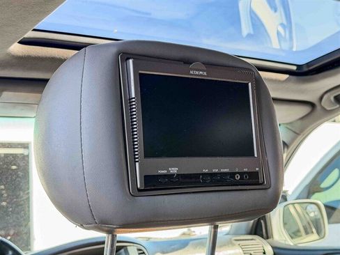 Used 2006 Lexus LX 470 image 19