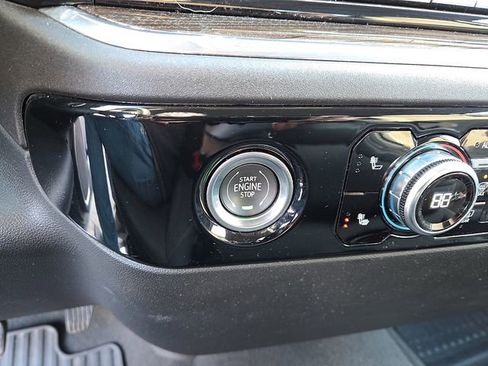 Used 2024 GMC Sierra 1500 Elevation image 27