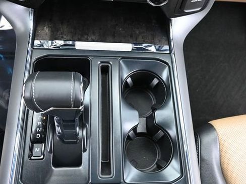 Used 2022 Ford F150 Lariat image 17