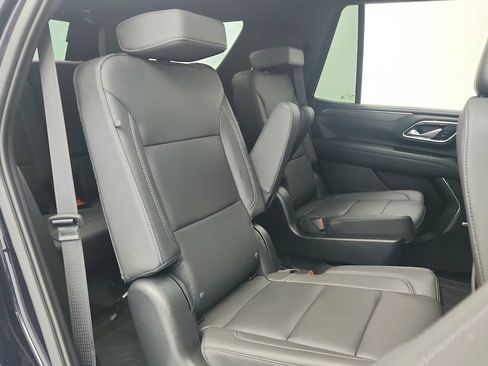 Used 2023 Chevrolet Tahoe LT w/ Luxury Package AWD/4WD image 28