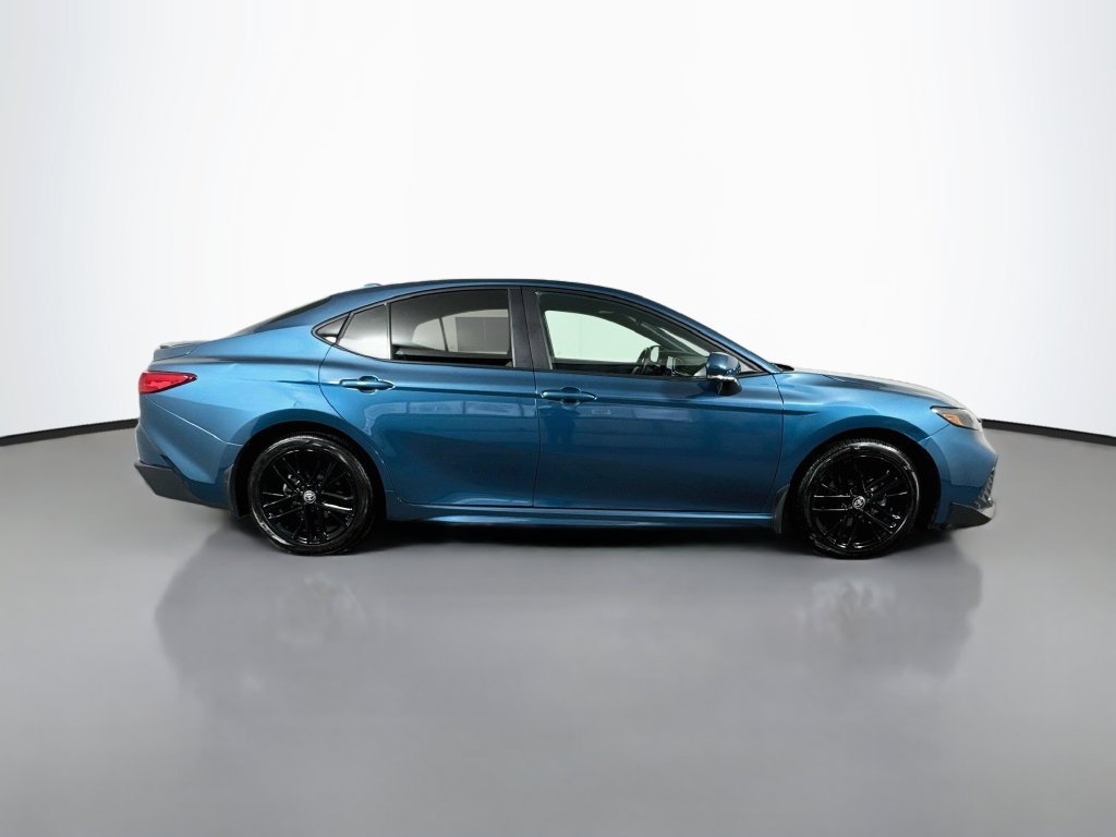 Used 2025 Toyota Camry SE w/ Convenience Package AWD/4WD image 9