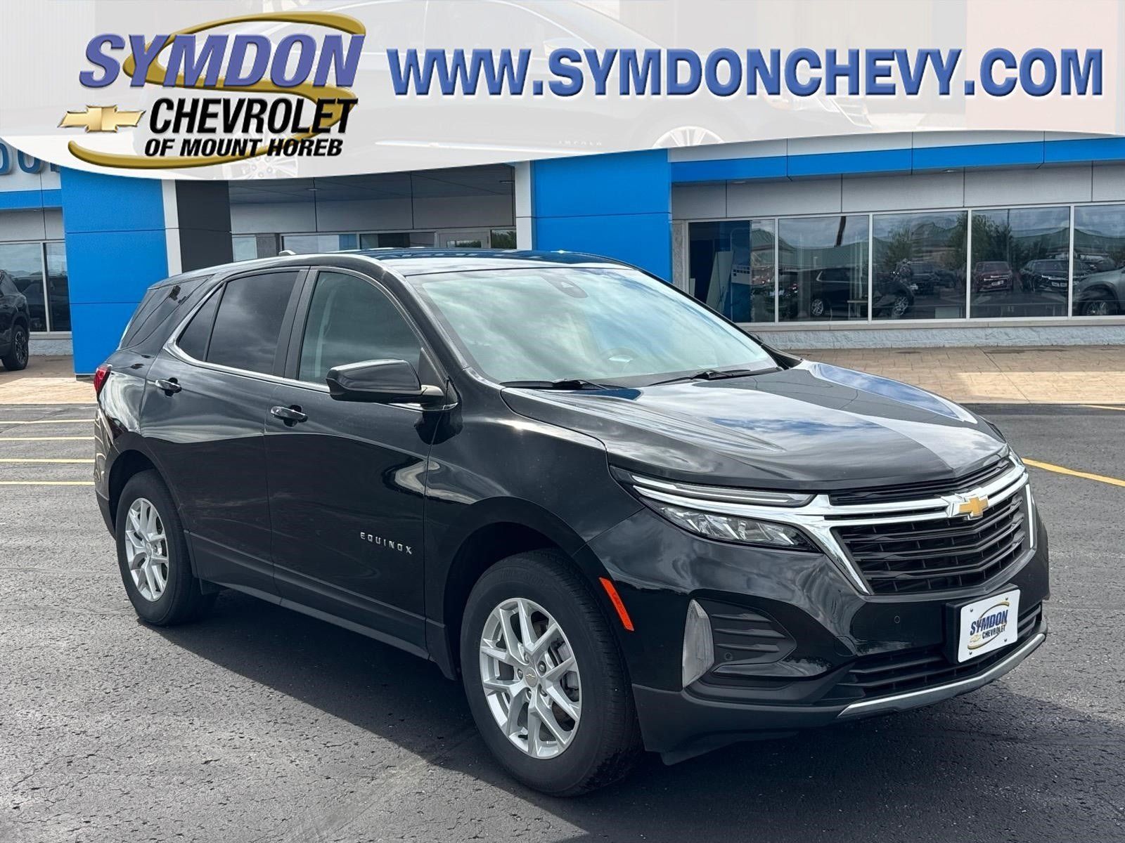 Used 2024 Chevrolet Equinox LT w/ LPO, Floor Liner Package AWD/4WD image 1