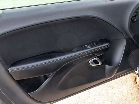 Used 2019 Dodge Challenger GT image 11