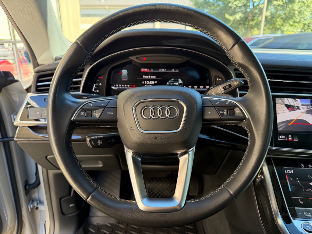 Used 2023 Audi Q8 Premium w/ Convenience Package AWD/4WD image 31