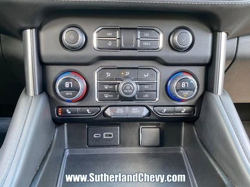 Used 2023 Chevrolet Tahoe LT w/ Luxury Package AWD/4WD image 35