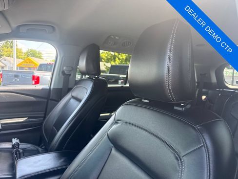 Used 2024 Ford Explorer XLT w/ Equipment Group 202A AWD/4WD image 23
