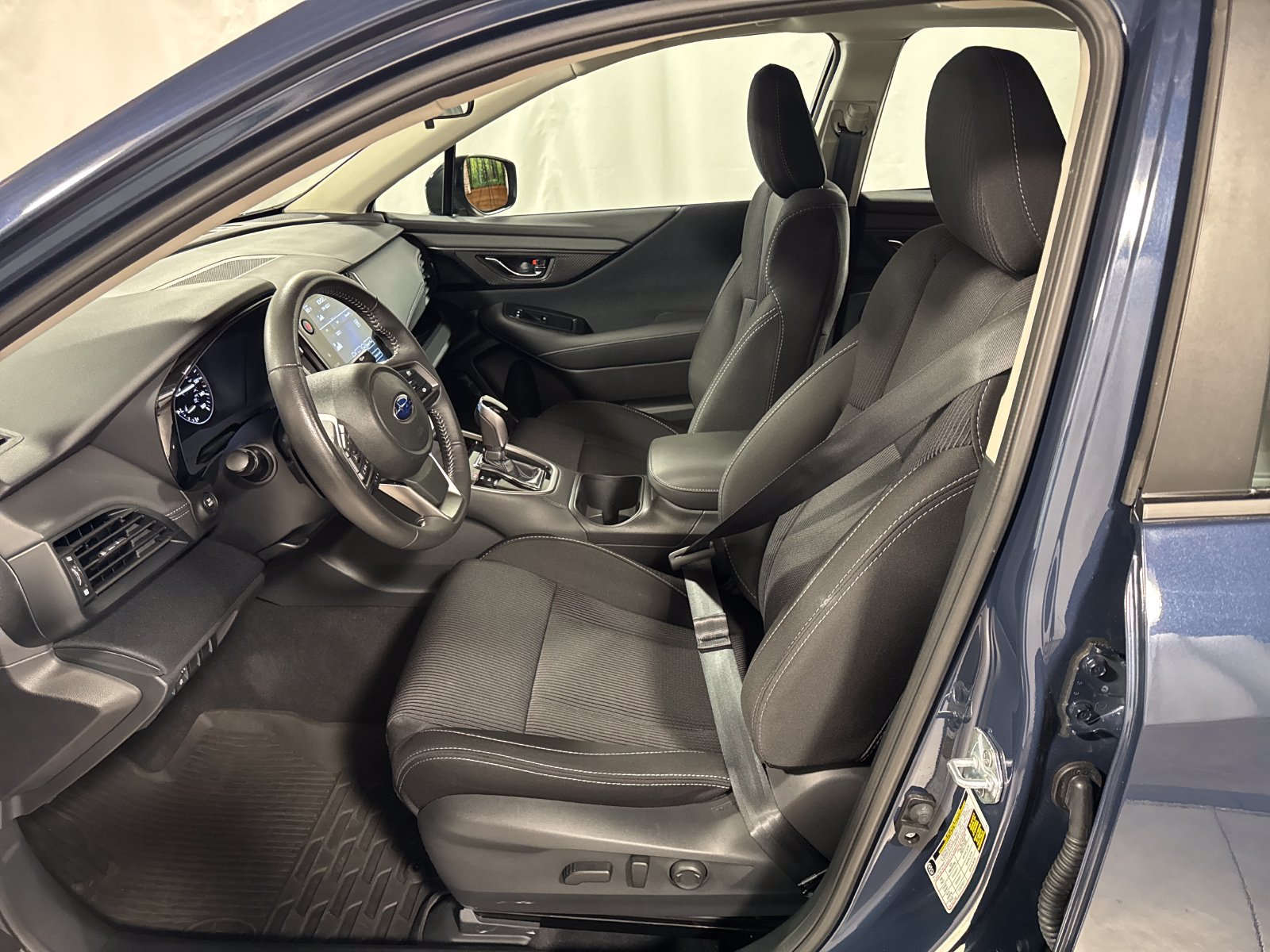 Used 2025 Subaru Legacy Premium AWD/4WD image 3