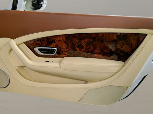 Used 2012 Bentley Continental GT image 25