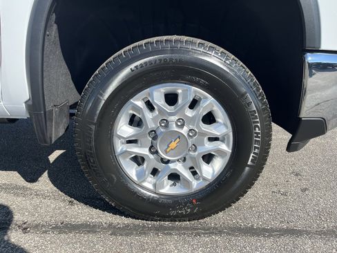 New 2026 Chevrolet Silverado 3500 LT w/ Convenience Package image 25