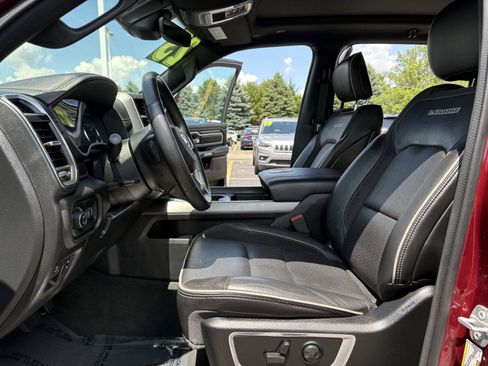 Used 2023 RAM 1500 Laramie AWD/4WD image 9