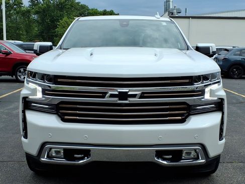 Used 2021 Chevrolet Silverado 1500 High Country w/ Technology Package AWD/4WD image 2