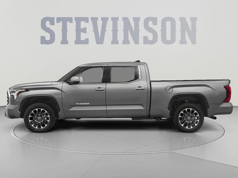 Used 2023 Toyota Tundra Limited AWD/4WD image 3