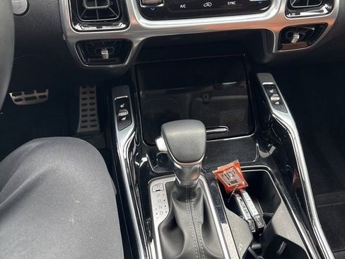 Used 2023 Kia Sorento SX Prestige image 18