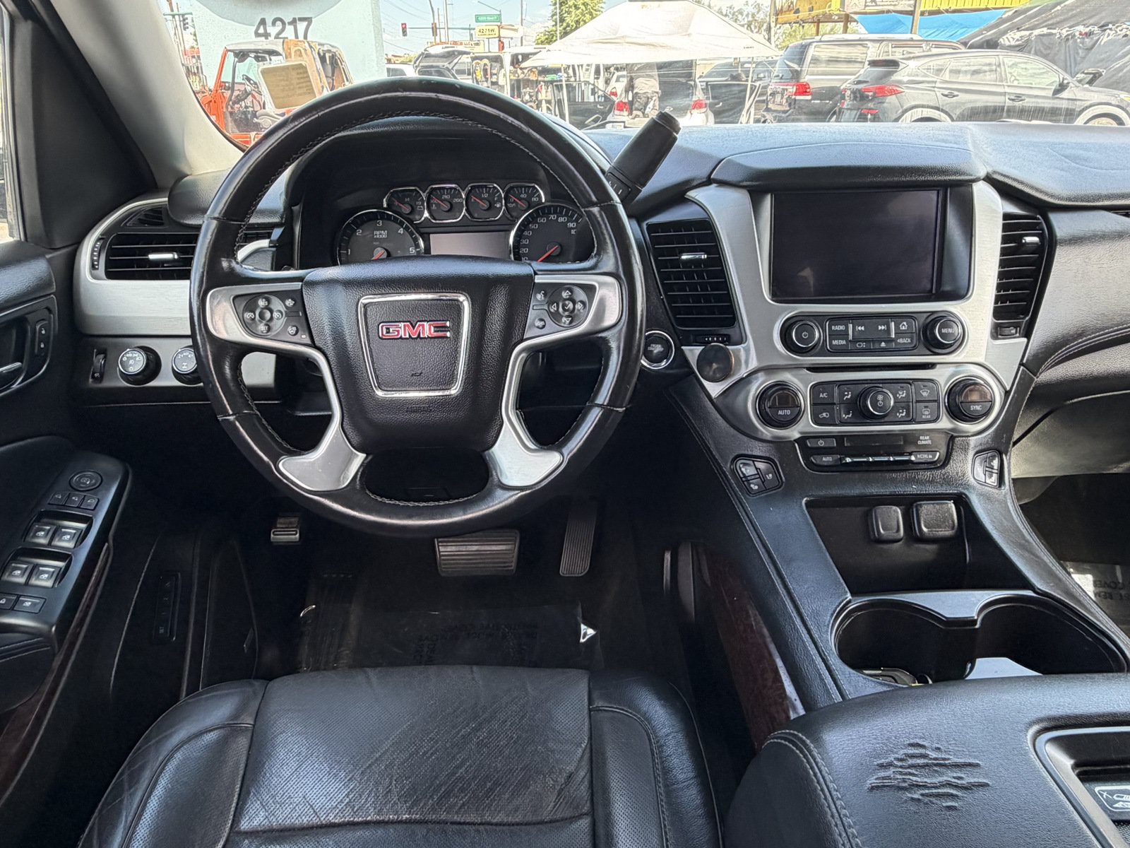 Used 2017 GMC Yukon XL SLT AWD/4WD image 20