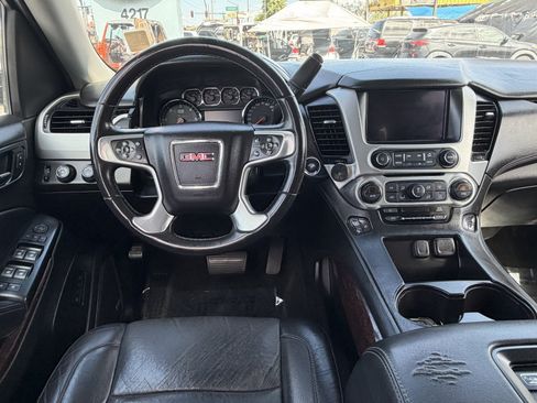 Used 2017 GMC Yukon XL SLT AWD/4WD image 20