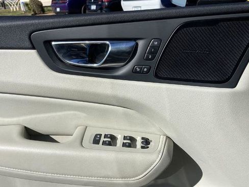 Used 2021 Volvo XC60 T5 Inscription w/ Protection Package Premier image 20