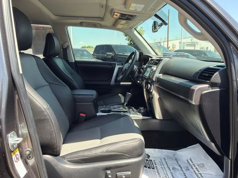 Used 2019 Toyota 4Runner SR5 Premium AWD/4WD image 12