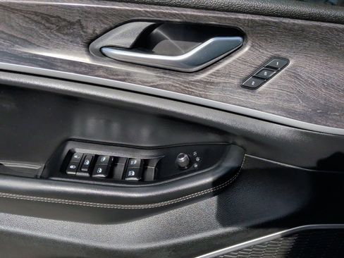 Used 2021 Jeep Grand Cherokee L Limited image 12