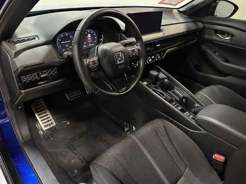 Used 2025 Honda Accord Sport image 24