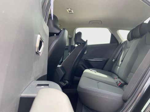 Used 2025 Kia K4 FWD image 13