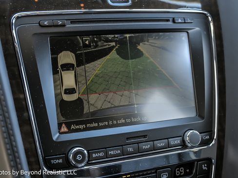 Used 2014 Bentley Flying Spur W12 image 38