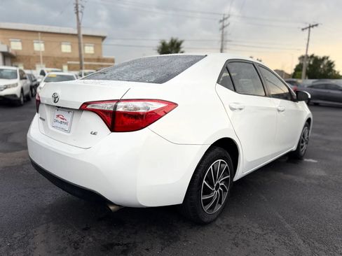 Used 2015 Toyota Corolla LE FWD image 3