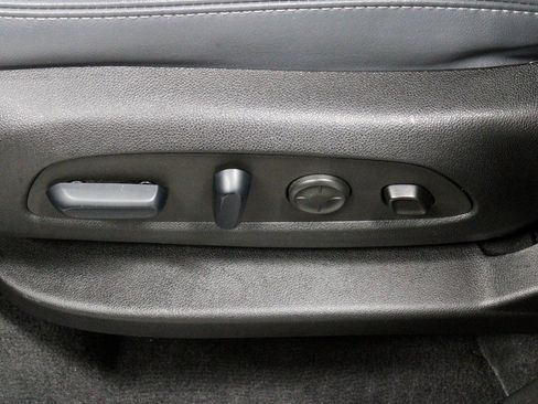 Used 2024 Buick Enclave Premium image 28