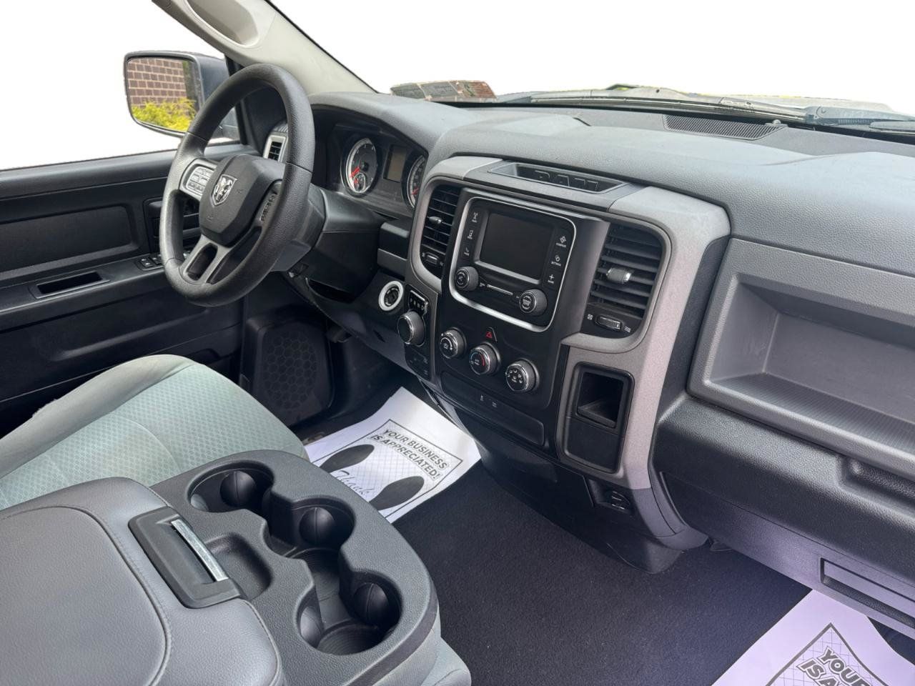 Used 2017 RAM 1500 Express AWD/4WD image 4
