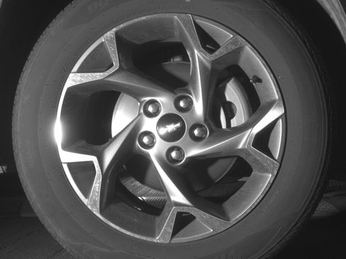 Used 2025 Chevrolet Trax LT FWD image 13